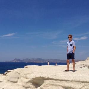 Meet your Posher, Edouard